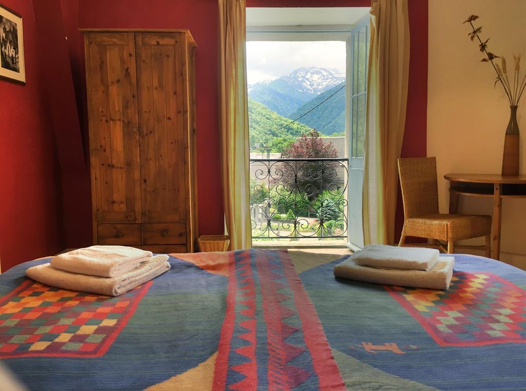Bed and Breakfast Papilio Montauban-de-Luchon Exterior foto